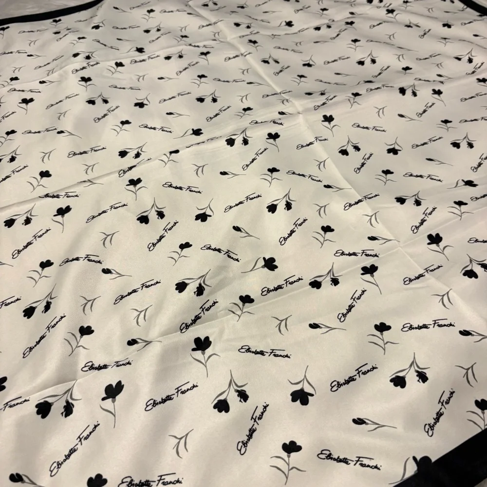 Elisabetta Franchi floral print elegant silky scarf square 35x35 in‼️LAST ONE